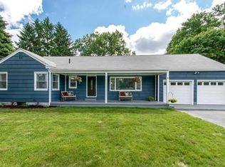 8 Brooklawn Rd, Wilbraham, MA 01095