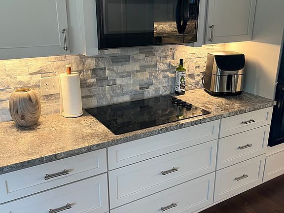 3rd image of 4429 Atlanta Dr