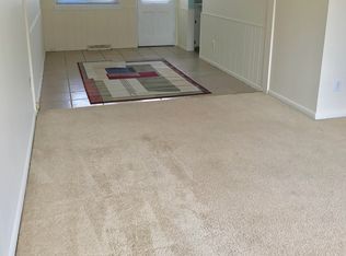 1563 Severn Ln #8E, Wickliffe, OH 44092