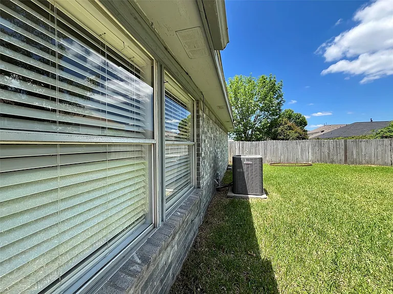 16893 Blue Jay St — Photo 4