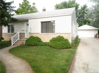 16601 Kennebec St, Southgate, MI 48195