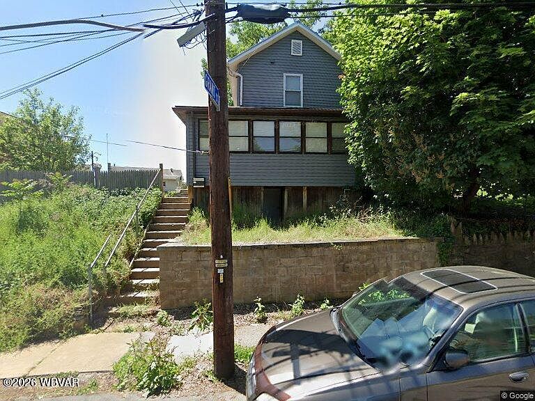 1st image of 419 Penn St