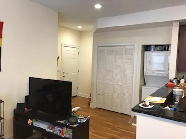 5601 N Clark St, Chicago, IL 60660