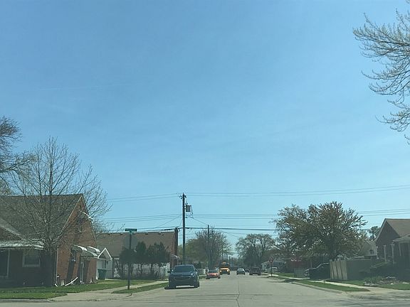 5th image of 18100 Holland Ave