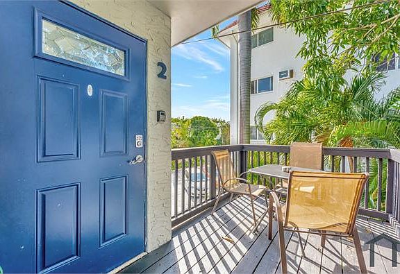 3rd image of 1314 SE 1st St #2