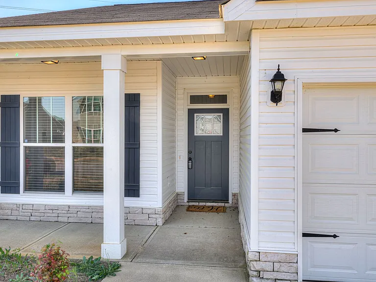 340 Fox Haven Dr — Photo 2