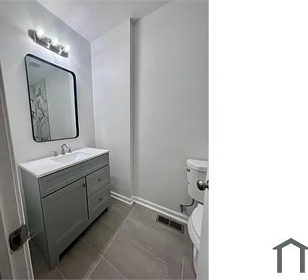 1241 N Broadway — Photo 11