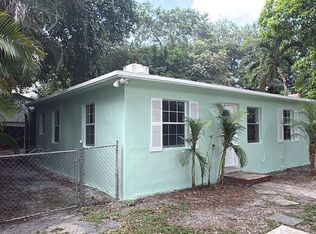 475 NE 164th St, Miami, FL 33162