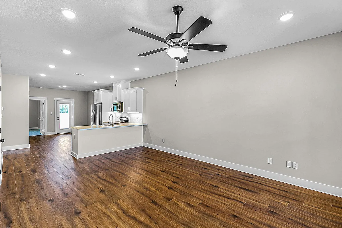 Building Photo - 78 Village Dr #A
