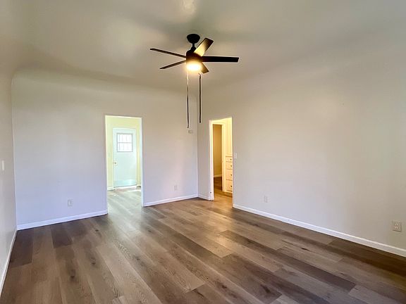 4th image of 520 E Willow St APT 17