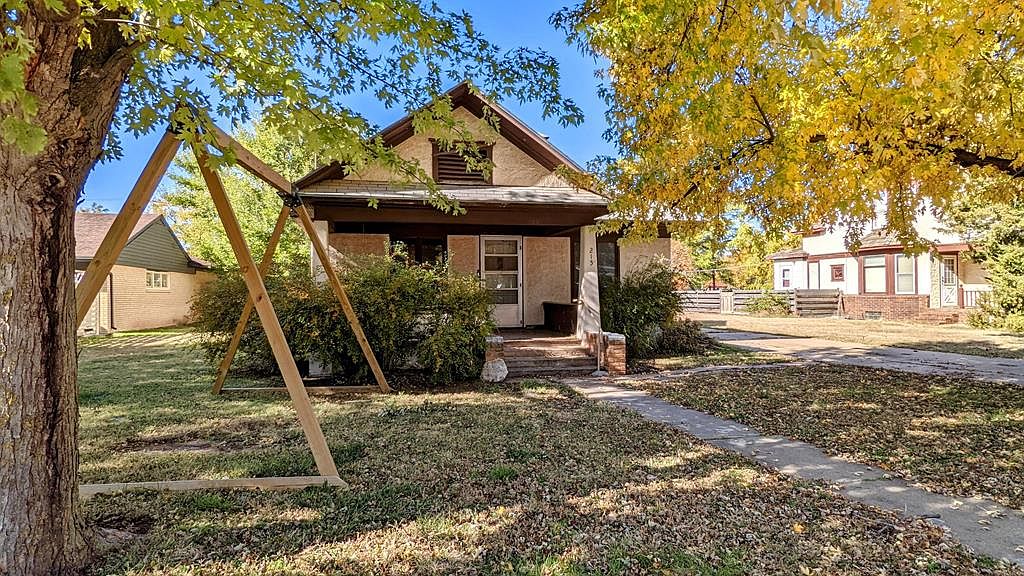 215 N School St, Ness City, KS 67560 Zillow