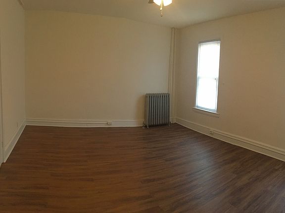 5th image of 2634 Poplar St Floor 2
