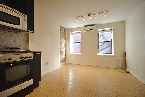 Rented by Brooklyn Blocks Real Estate | media 23