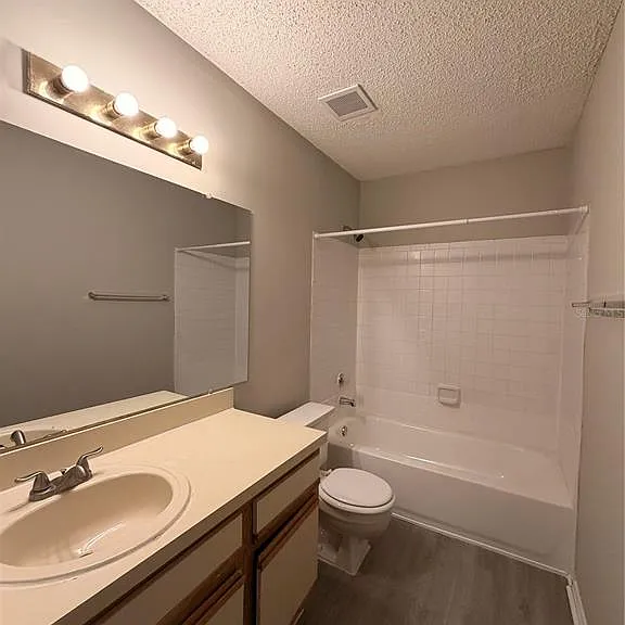 246 Afton Sq #106 — Photo 15