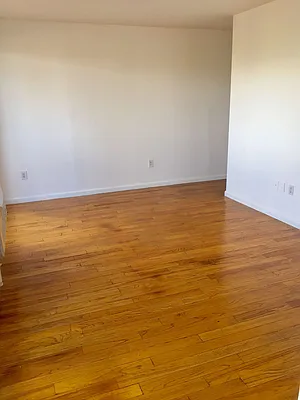 Rented by Sterling Realty Solution Inc | media 30