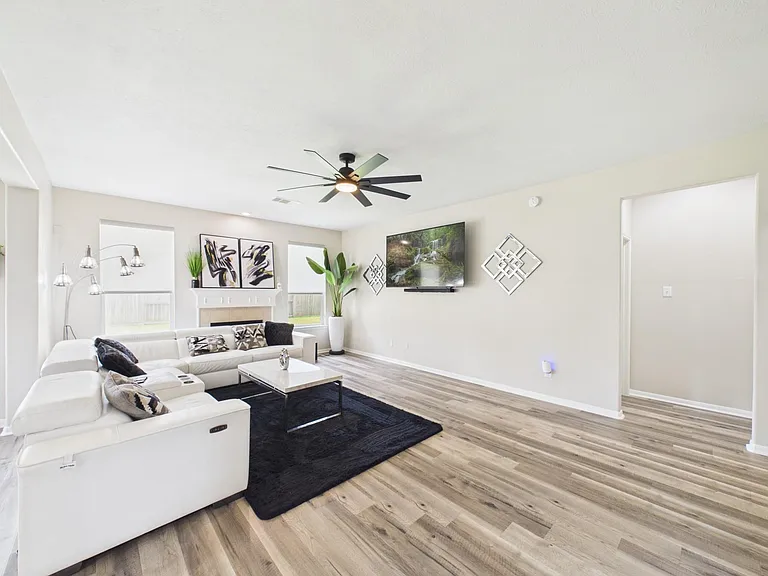 9426 Russeff Field Ln — Photo 14