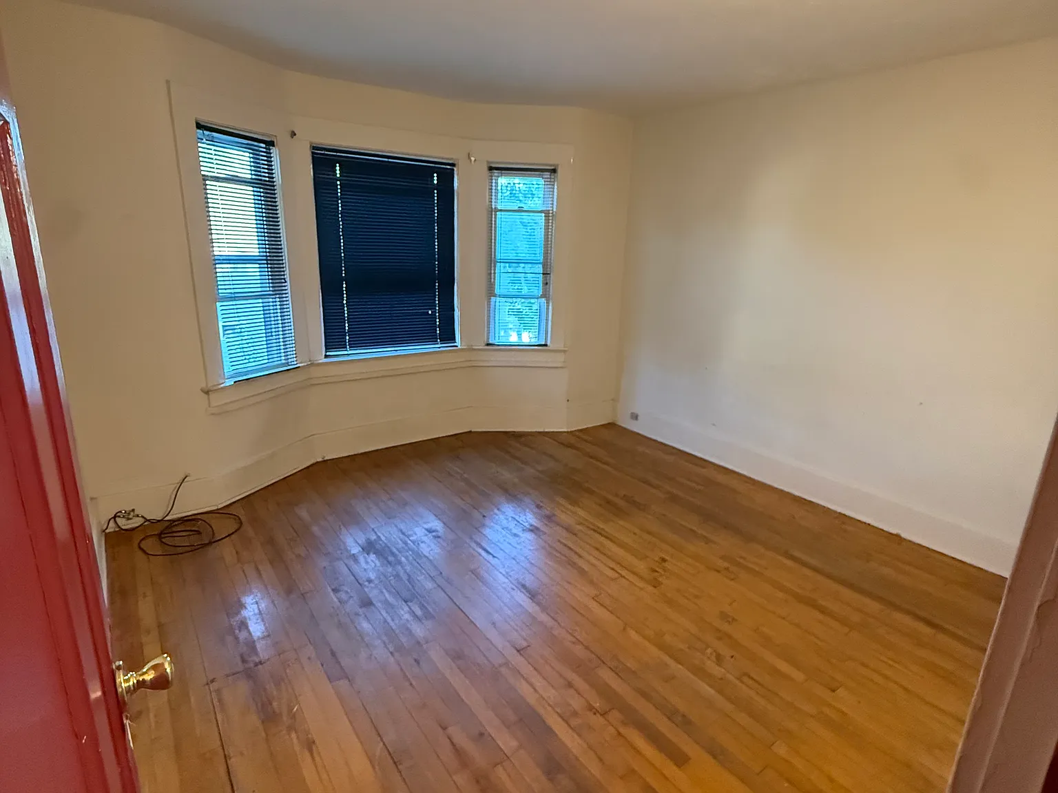 2 bed, 1092 sqft, $1,350 — Photo 2