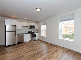 413 Mill St APT 1, Coraopolis, PA 15108