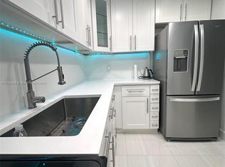 7300 NW 17th St APT 412, Fort Lauderdale, FL 33313