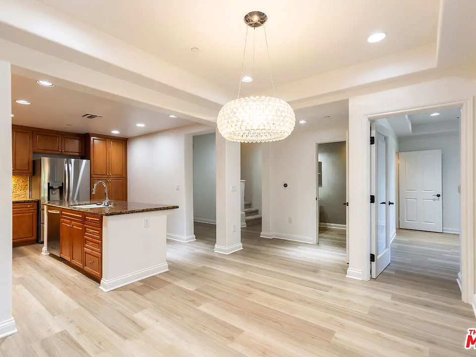 12975 Agustin Pl #113