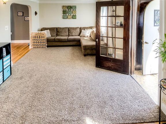 3rd image of 6506 Dartworth Dr