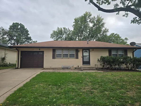 1123 Starview Ln, Lincoln, NE 68512