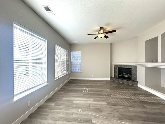 4th image of 7409 Sansol Dr