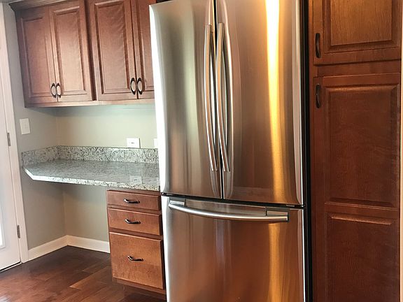 3rd image of 1369 Bloomingfield Dr
