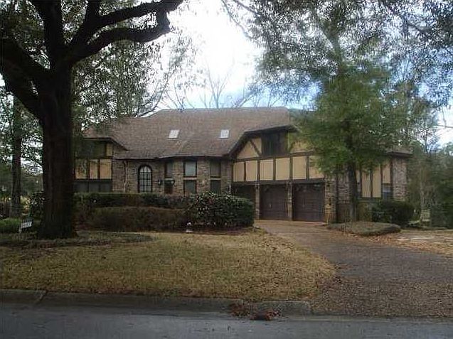 1st image of 8687 Meadowbrook Dr