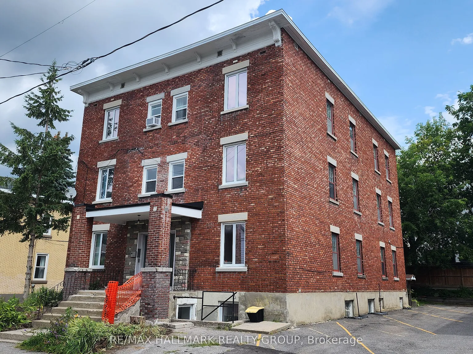 2 bed, $1,990 — Photo 3