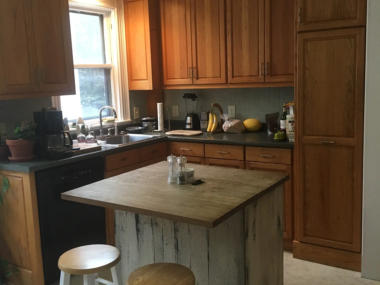 2 bed, 1000 sqft, $3,600 — Photo 3