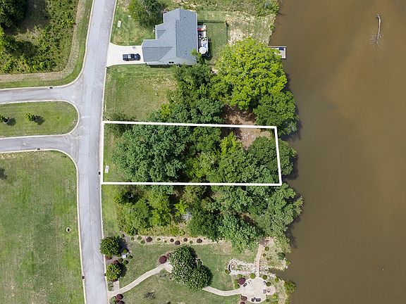 4th image of 27 King Cir