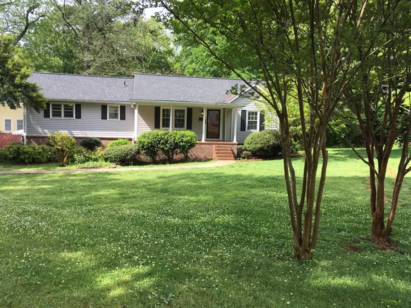 66 4th St, Newnan, GA 30263