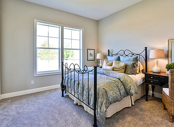 3rd image of 9123 Jade Cir N