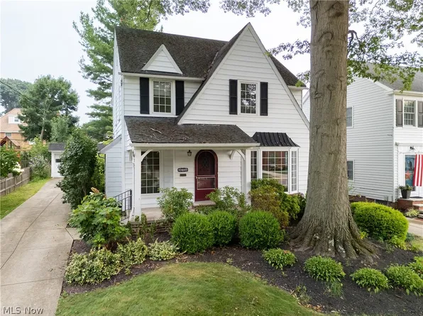 20701 Beachwood Dr, Rocky River, OH 44116