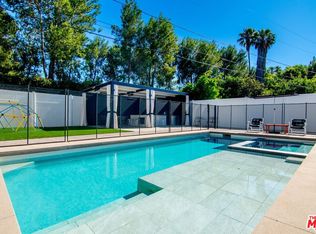 18328 Bessemer St, Tarzana, CA 91335