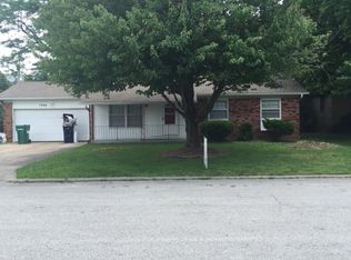 1206 S Arcadia Ave, Springfield, MO 65804