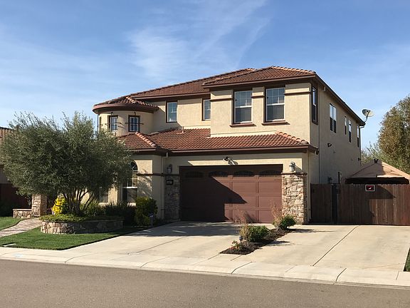 2nd image of 1047 Birch Run Way