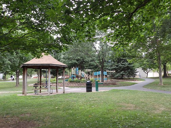 park within 100 yards walking distance