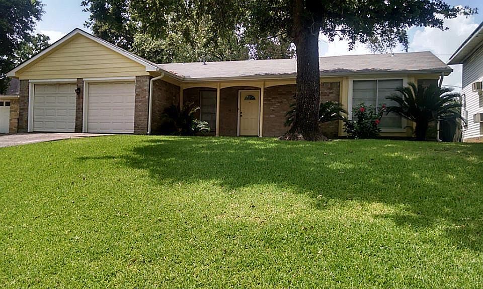 1st image of 10940 Dunvegan Way