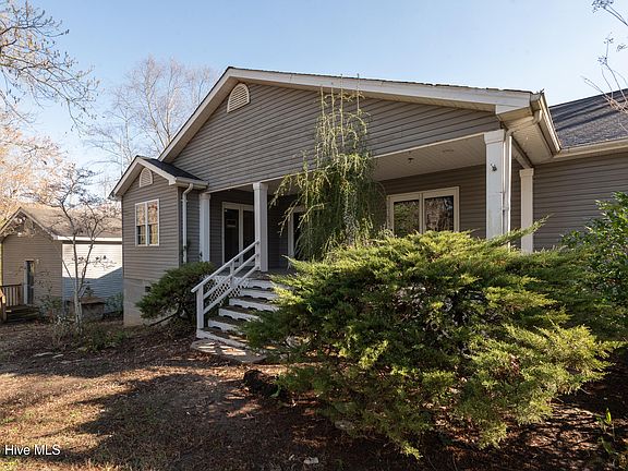 3rd image of 508 Rockfish Street