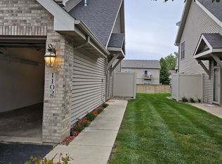 1102 Lakewood Ct, Schererville, IN 46375