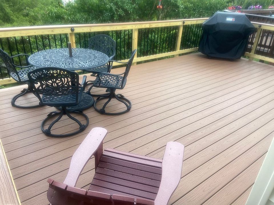 22 x 14 Trex Transcend Deck