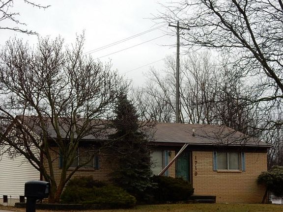4th image of 1719 Woodbridge Ct