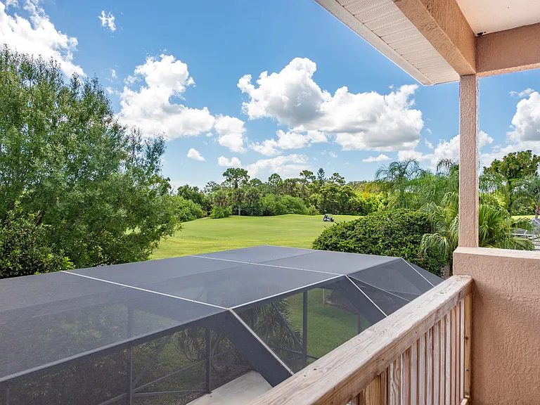 885 Chatsworth Dr — Photo 14