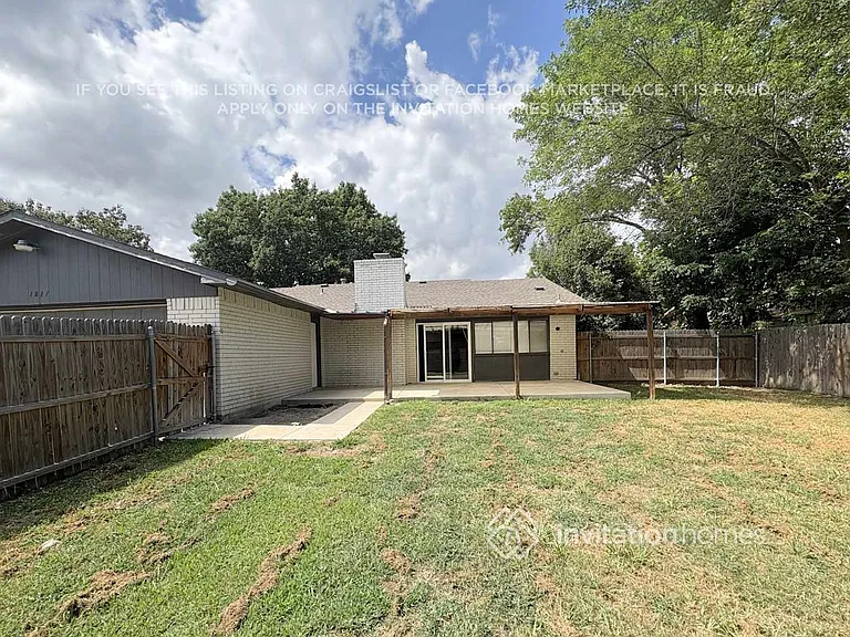 1817 Butterfield Trl — Photo 13