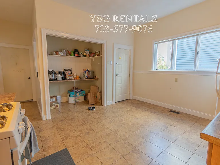 22 Suffolk St #1 — Photo 12
