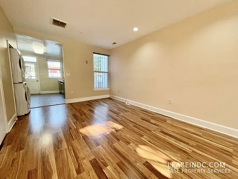 2025 Flagler Pl NW — Photo 7