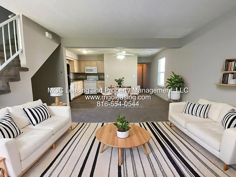 1009 Garden Dr — Photo 3