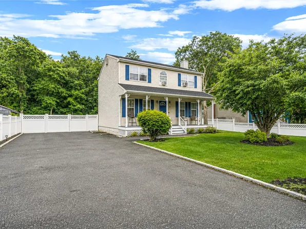19 Golden Gate Drive, Shirley, NY 11967